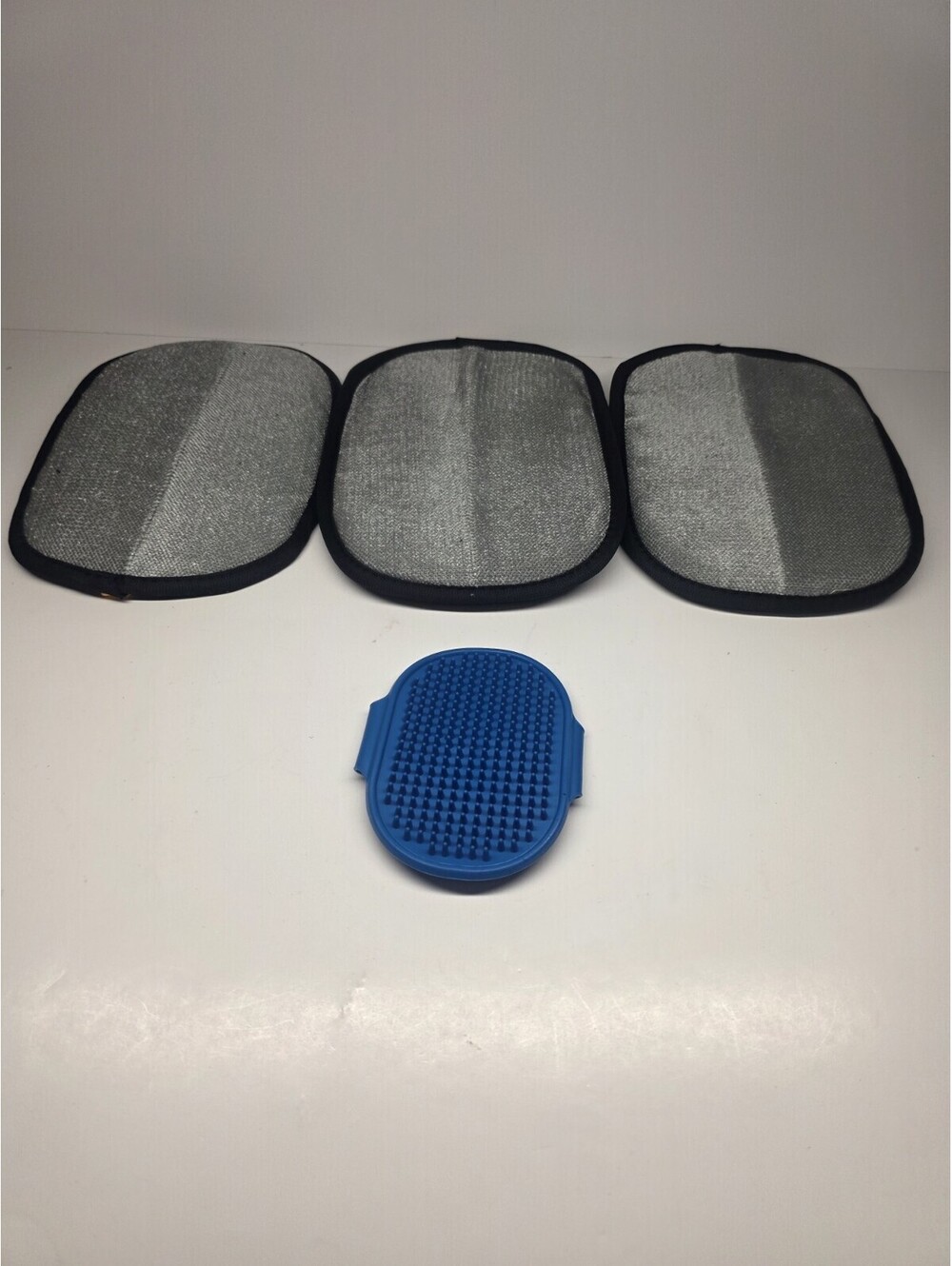 Lot of 3 Reusable Pet Hair Removal Glove Dog Cat Fur Remover Mitt Tool